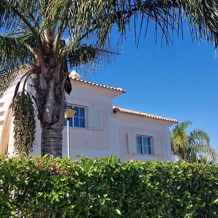 Baia Village - Do Castelo - Gale - *